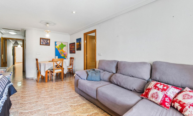 Resale - Apartment / flat - Torrevieja - Centro