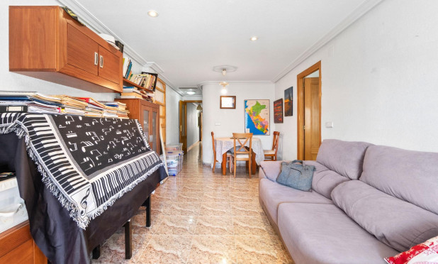 Resale - Apartment / flat - Torrevieja - Centro