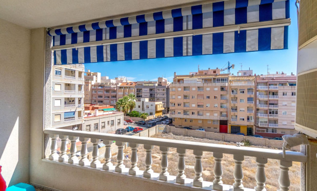 Resale - Apartment / flat - Torrevieja - Centro