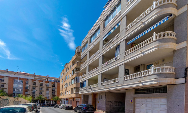 Resale - Apartment / flat - Torrevieja - Centro