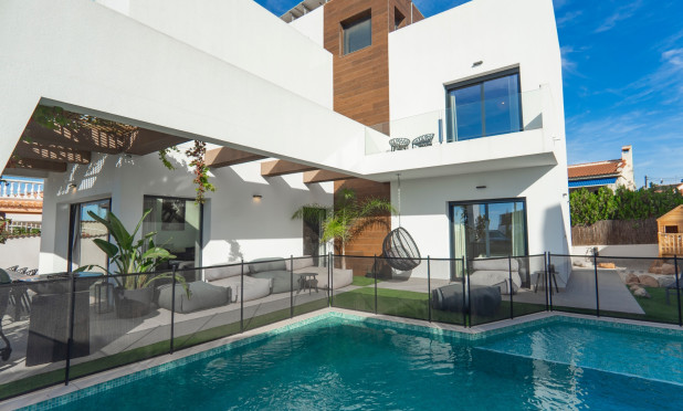 Resale - Villa - Ciudad Quesada - town