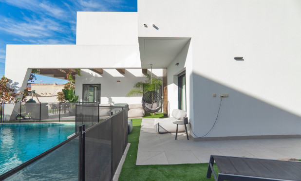 Resale - Villa - Ciudad Quesada - town