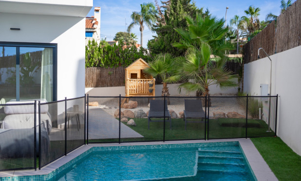 Resale - Villa - Ciudad Quesada - town