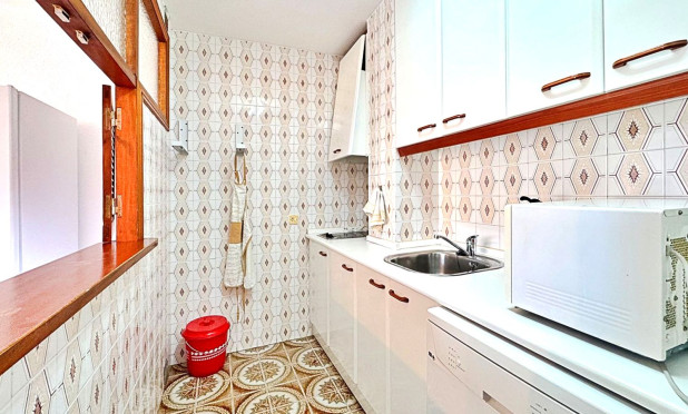 Resale - Apartment / flat - Torrevieja - Rocio del Mar