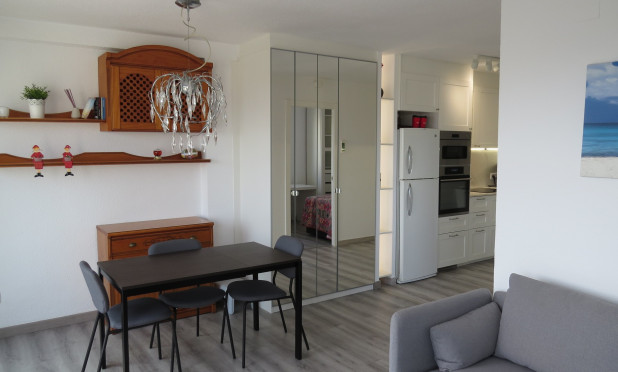 Resale - Apartment / flat - Torrevieja - Center