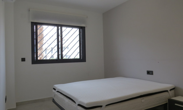 Resale - Apartment / flat - Guardamar del Segura - El Raso