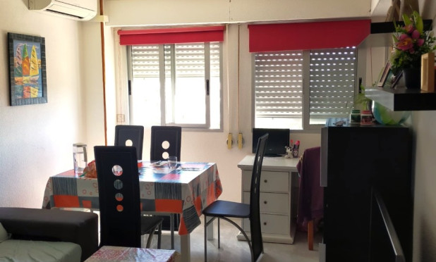 Resale - Apartment / flat - Villajoyosa