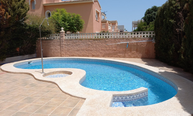 Resale - Villa - Albir
