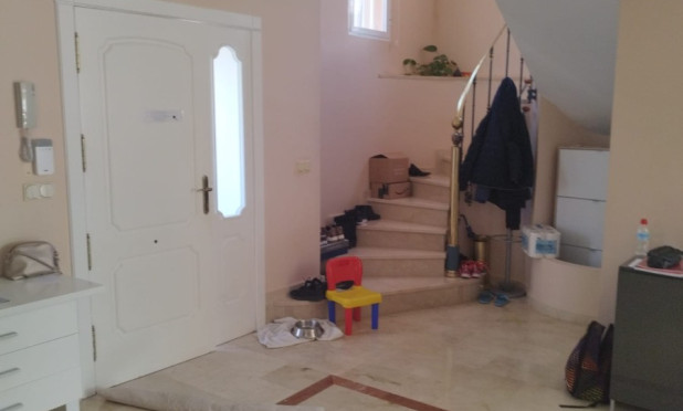Resale - Villa - Albir