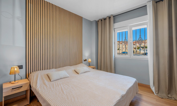 Resale - Apartment / flat - San Miguel de Salinas - Orihuela Costa