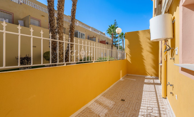 Resale - Apartment / flat - San Miguel de Salinas - Orihuela Costa