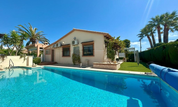 Resale - Villa - Orihuela Costa - Cabo Roig