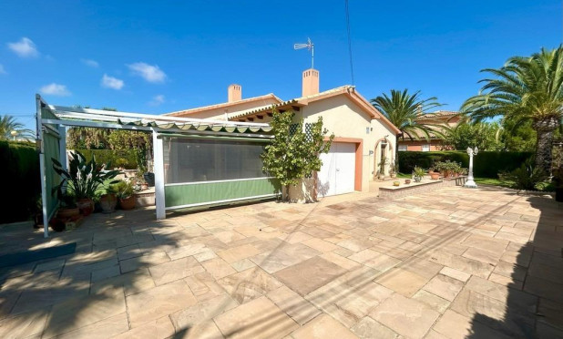 Resale - Villa - Orihuela Costa - Cabo Roig
