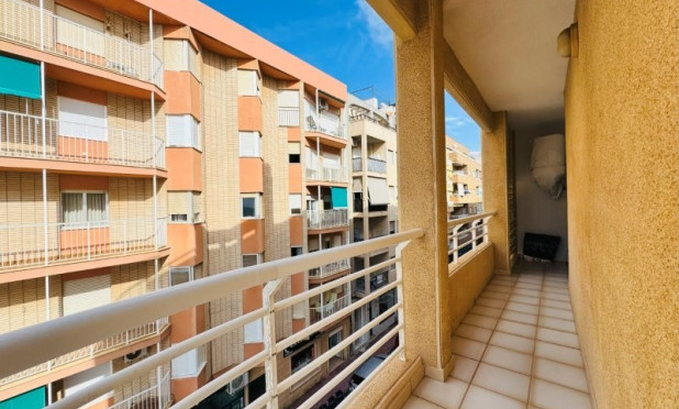 Resale - Apartment / flat - Torrevieja - Torrelamata - La Mata