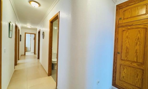 Resale - Apartment / flat - Torrevieja - Torrelamata - La Mata