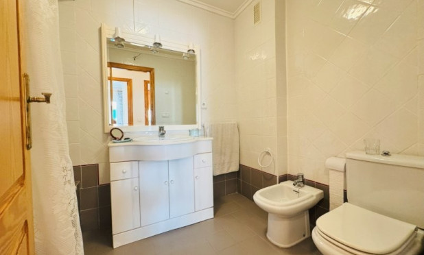 Resale - Apartment / flat - Torrevieja - Torrelamata - La Mata