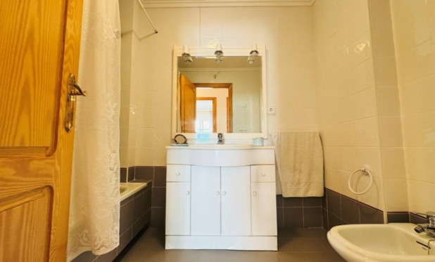 Resale - Apartment / flat - Torrevieja - Torrelamata - La Mata