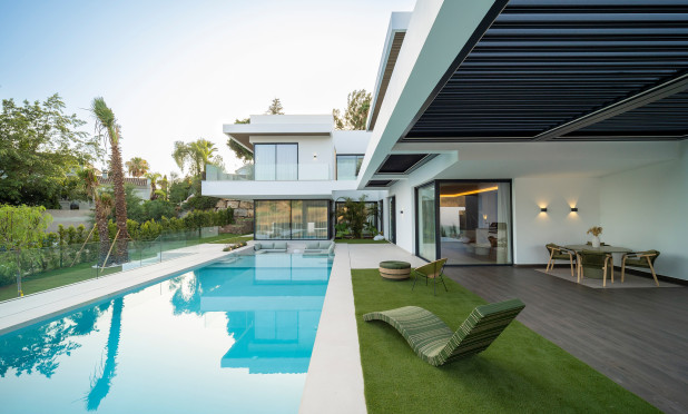 Nowy budynek - Villa - El Paraíso