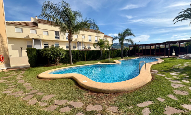 Resale - Apartment / flat - Denia - Les Marines - Las Marinas