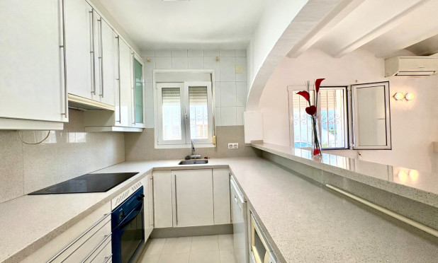 Resale - Apartment / flat - Denia - Las Rotas - Les Rotes