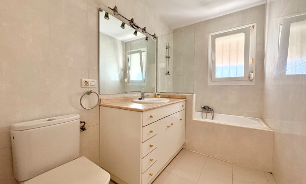 Resale - Apartment / flat - Denia - Las Rotas - Les Rotes