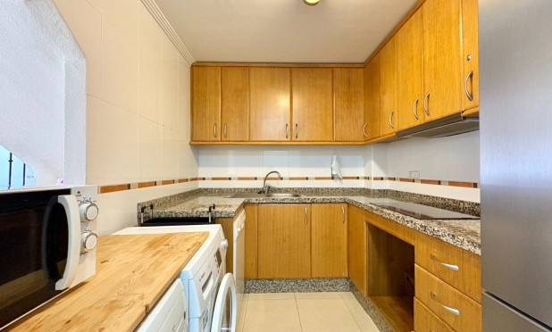 Odsprzedaż - Daszek - Pedreguer