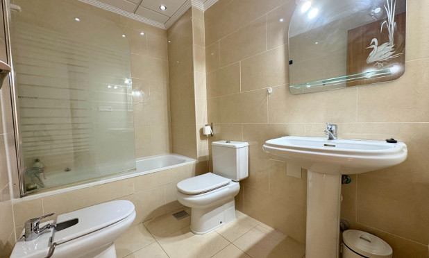 Odsprzedaż - Daszek - Pedreguer