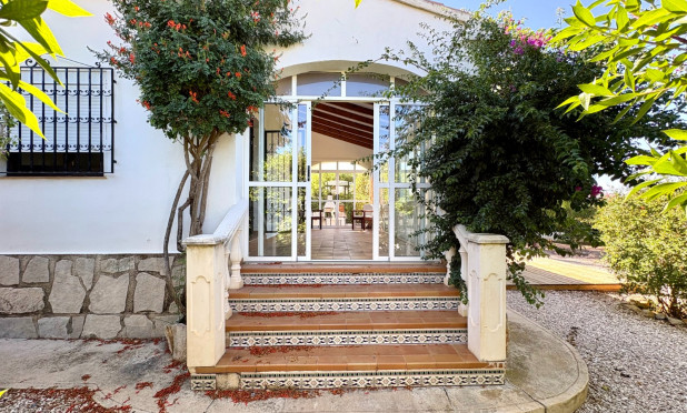 Resale - Villa - Denia - Montgó
