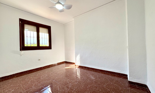 Resale - Villa - Denia - Montgó