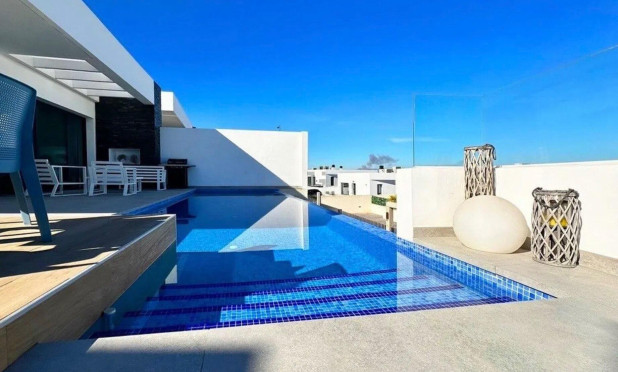 Odsprzedaż - Villa - Ciudad Quesada - Altos del golf i