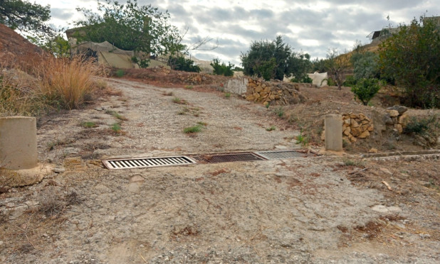 Wiederverkauf - Grundstück / Grundstück - La Nucía