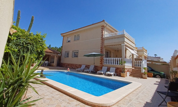 Reventa - Villa - Benijofar