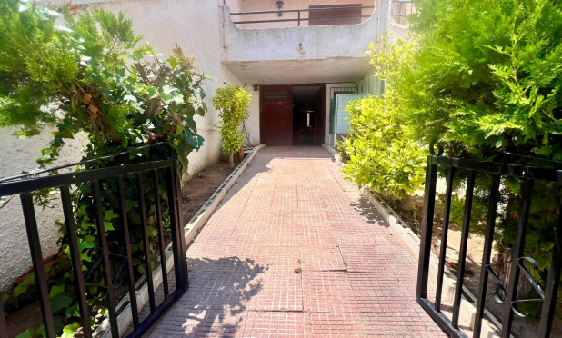 Resale - Townhouse - Torrevieja - Los balcones