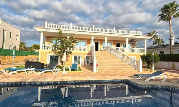 Resale - Villa - L'alfas Del Pi - Alfas del Pí