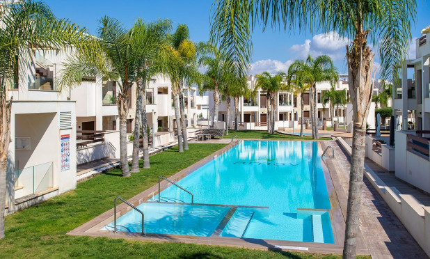 Resale - Apartment / flat - Los Balcones - Torrevieja