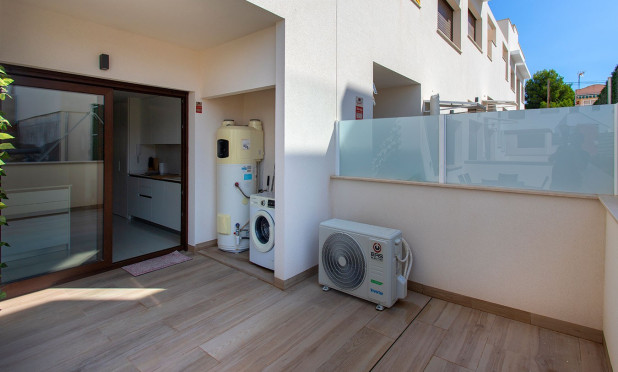 Resale - Apartment / flat - Los Balcones - Torrevieja