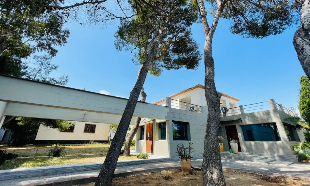 Resale - Villa - Denia - Las Rotas - Les Rotes