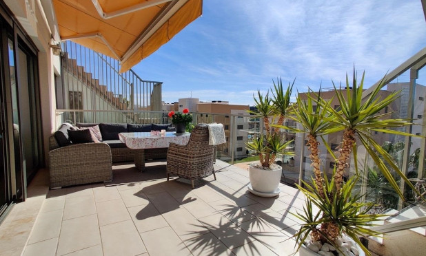 Resale - Apartment / flat - Orihuela Costa - Villamartin