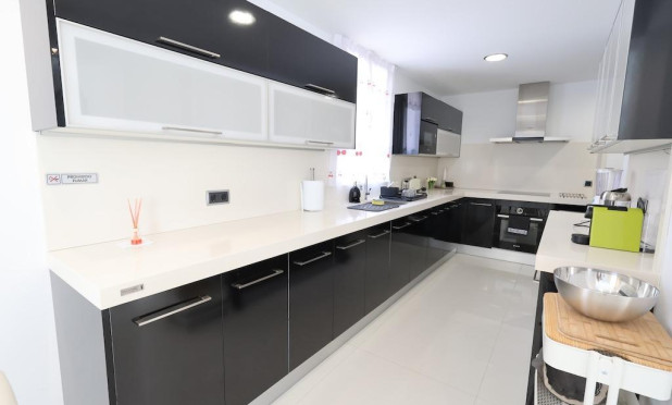 Resale - Villa - Cabo Roig - Costa blanca