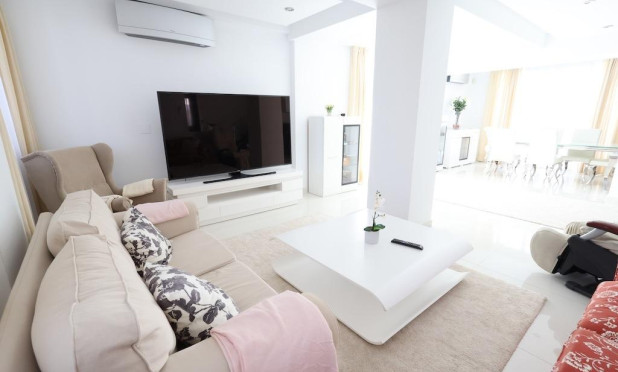 Resale - Villa - Cabo Roig - Costa blanca