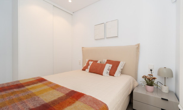 Obra nueva - Adosado - Elche