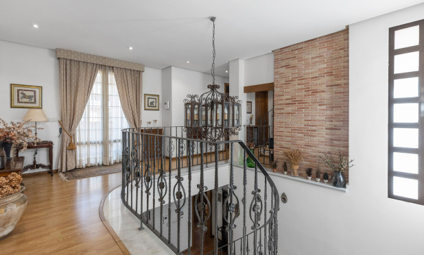 Resale - Villa - Torrevieja - La Veleta