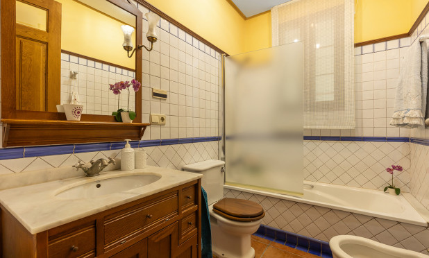 Resale - Villa - Torrevieja - La Veleta