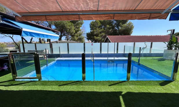 Resale - Villa - Orihuela Costa - Montezenia