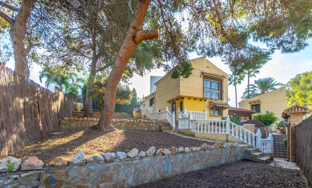 Resale - Villa - Torrevieja - Los Balcones