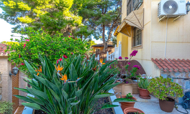 Resale - Villa - Torrevieja - Los Balcones