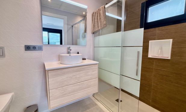 Obra nueva - Villa - Benijofar