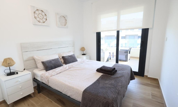 Resale - Apartment / flat - Orihuela Costa - Villamartín