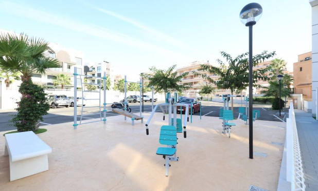 Resale - Apartment / flat - Orihuela Costa - Villamartín