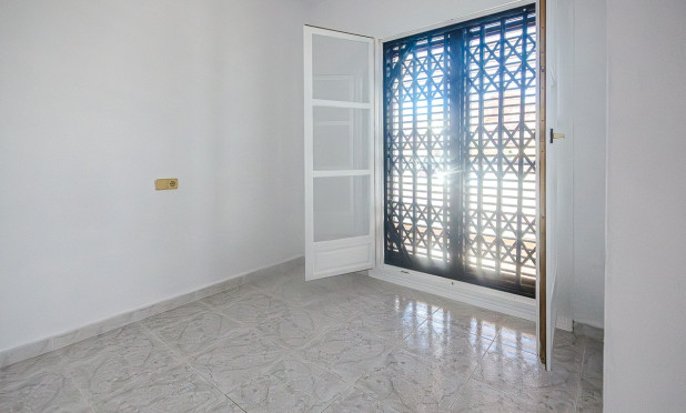 Resale - Finca / Country Property - San Miguel de Salinas